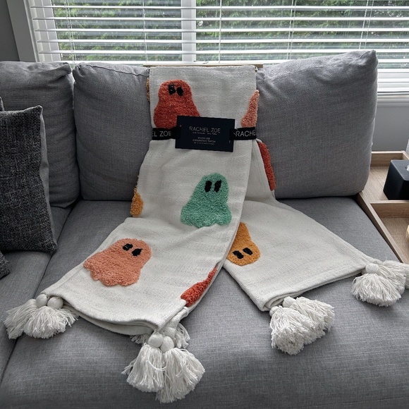 Rachel Zoe Viral Ghost Blanket - BNWT Pastel - Picture 1 of 3